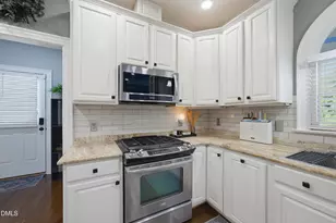 200 Cherry Laurel Dr, Clayton, NC 27527 - Photo 15