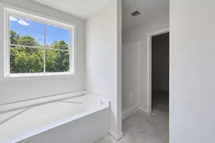 57 W Emily Gardens Dr, Selma, NC 27576 - Photo 11
