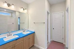 39 E Emily Gardens Dr, Selma, NC 27576 - Photo 9