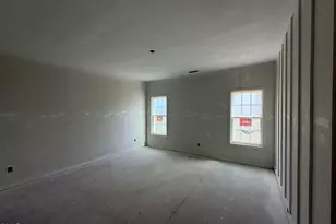 39 E Emily Gardens Dr, Selma, NC 27576 - Photo 7