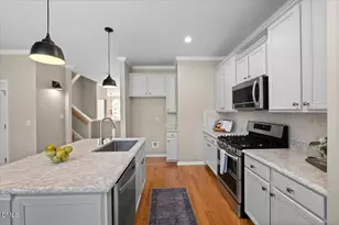 6843 Middleboro Dr, Raleigh, NC 27612 - Photo 13