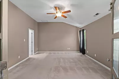 6843 Middleboro Drive, Raleigh, NC 27612 - Photo 15