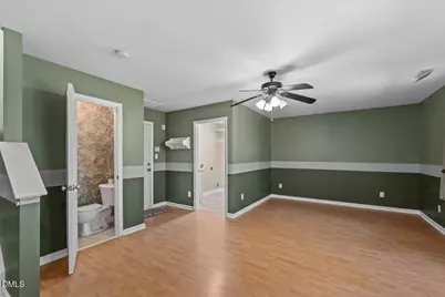 6843 Middleboro Drive, Raleigh, NC 27612 - Photo 27