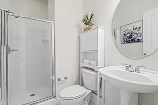 108 Alden Village Ct, Cary, NC 27519 - Photo 7