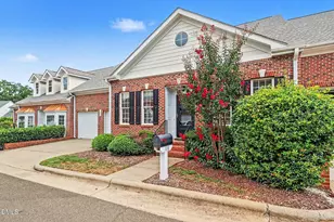 108 Alden Village Ct, Cary, NC 27519 - Photo 3