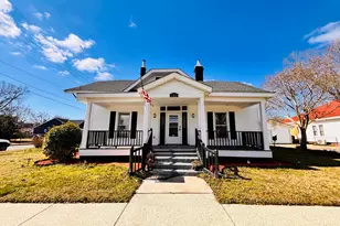 201 N Massey St, Selma, NC 27576 - Photo 1