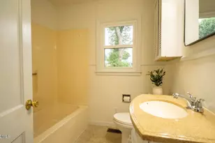 611 E Finch St, Siler City, NC 27344 - Photo 9
