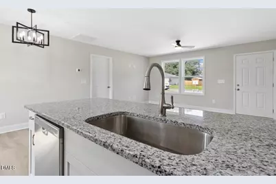219 Rae Street, Warsaw, NC 28398 - Photo 7