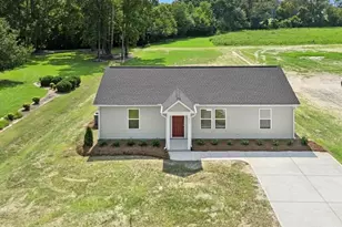 211 Rae St, Warsaw, NC 28398 - Photo 1