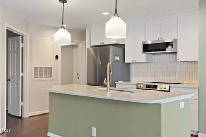 924 New Kent Place, Cary, NC 27511 - Photo 3
