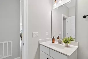 7421 Stonehenge Farm Ln, Raleigh, NC 27613 - Photo 31