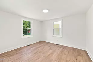 1409 Tulip St, Clayton, NC 27520 - Photo 17