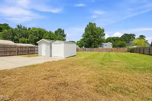 206 W Woodall St, Benson, NC 27504 - Photo 25