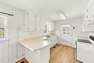 206 W Woodall St, Benson, NC 27504 - Photo 15