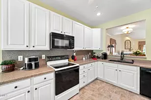 1601 Poets Glade Dr, Apex, NC 27523 - Photo 5