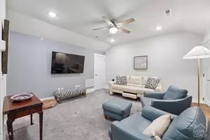 10330 Sablewood Dr, Raleigh, NC 27617 - Photo 27