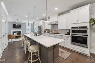 10330 Sablewood Dr, Raleigh, NC 27617 - Photo 7