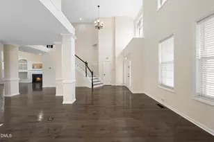 101 Palmwood Ct, Cary, NC 27519 - Photo 5