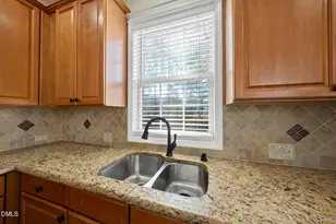 101 Palmwood Ct, Cary, NC 27519 - Photo 23