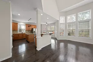 101 Palmwood Ct, Cary, NC 27519 - Photo 9