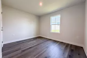 8680 Kenridge Ln, Fuquay Varina, NC 27526 - Photo 7