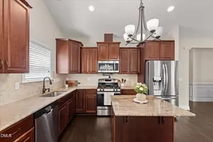 438 Lakemont Dr, Clayton, NC 27520 - Photo 11