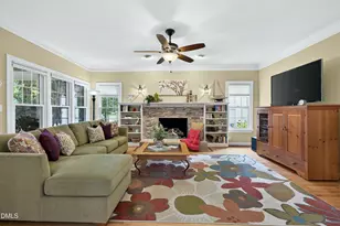 124 Merry Hill Dr, Cary, NC 27518 - Photo 5