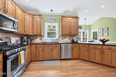 124 Merry Hill Drive, Cary, NC 27518 - Photo 9