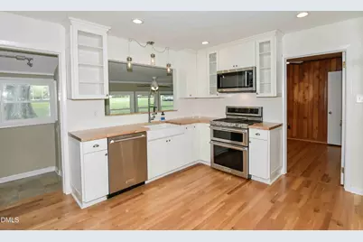 6121 Yates Mill Pond Road, Raleigh, NC 27606 - Photo 5