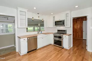 6121 Yates Mill Pond Rd, Raleigh, NC 27606 - Photo 5