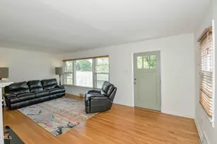 6121 Yates Mill Pond Rd, Raleigh, NC 27606 - Photo 3