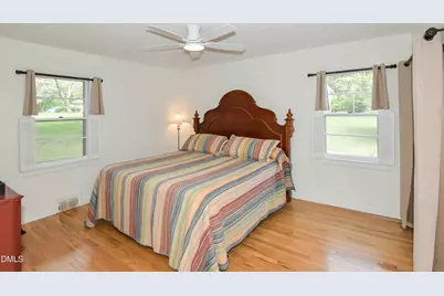 6121 Yates Mill Pond Road, Raleigh, NC 27606 - Photo 15