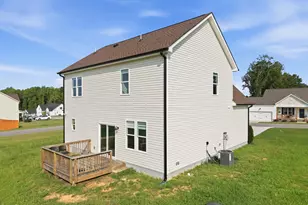 209 Danube Dr, Zebulon, NC 27597 - Photo 5
