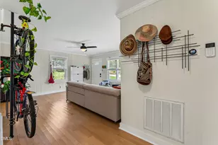 212 W Hl Ave S, Hillsborough, NC 27278 - Photo 9