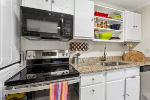 212 W Hl Ave S, Hillsborough, NC 27278 - Photo 23