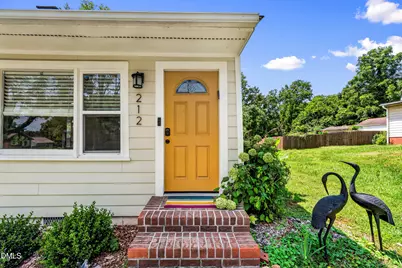 212 W Hill Avenue S, Hillsborough, NC 27278 - Photo 3