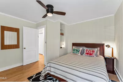 212 W Hill Avenue S, Hillsborough, NC 27278 - Photo 13