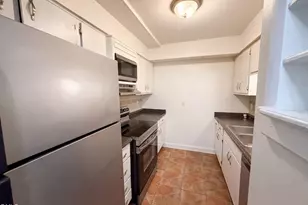 7040 Longstreet Dr, Raleigh, NC 27615 - Photo 3