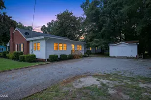 511 N Raiford St, Selma, NC 27576 - Photo 29