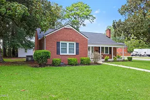 511 N Raiford St, Selma, NC 27576 - Photo 31