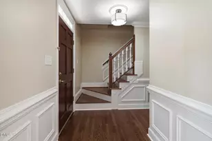 9712 Astor Ct, Cary, NC 27518 - Photo 5