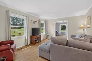 606 Crestview Dr, Durham, NC 27712 - Photo 7