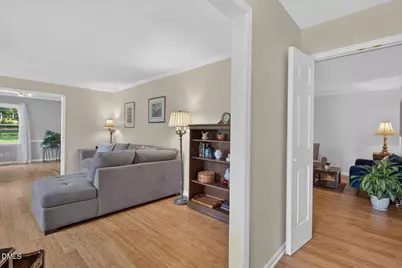606 Crestview Drive, Durham, NC 27712 - Photo 5