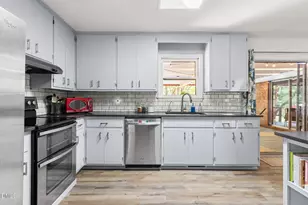 604 Hatch Rd, Chapel Hill, NC 27516 - Photo 19