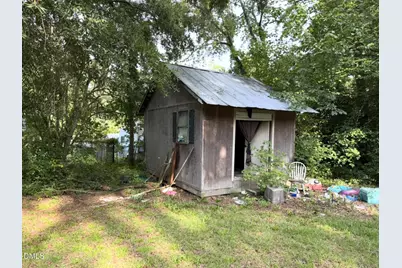 342 E Hamer Street, Coats, NC 27521 - Photo 11