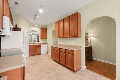 1005 Gold Circle, Mebane, NC 27302 - Photo 9