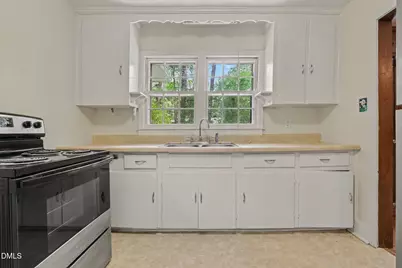 423 Whitehead Circle, Chapel Hill, NC 27514 - Photo 9