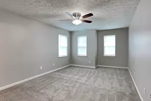 1829 Elkpark Dr, Raleigh, NC 27610 - Photo 3