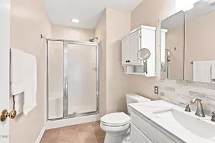 3027 Maple Ave, Burlington, NC 27215 - Photo 17