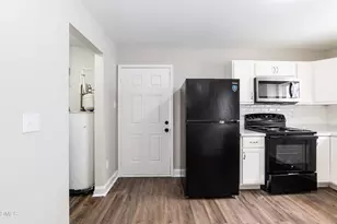 718 S State St, Raleigh, NC 27601 - Photo 7